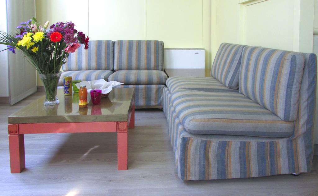 Hotel Johnny Милано Екстериор снимка