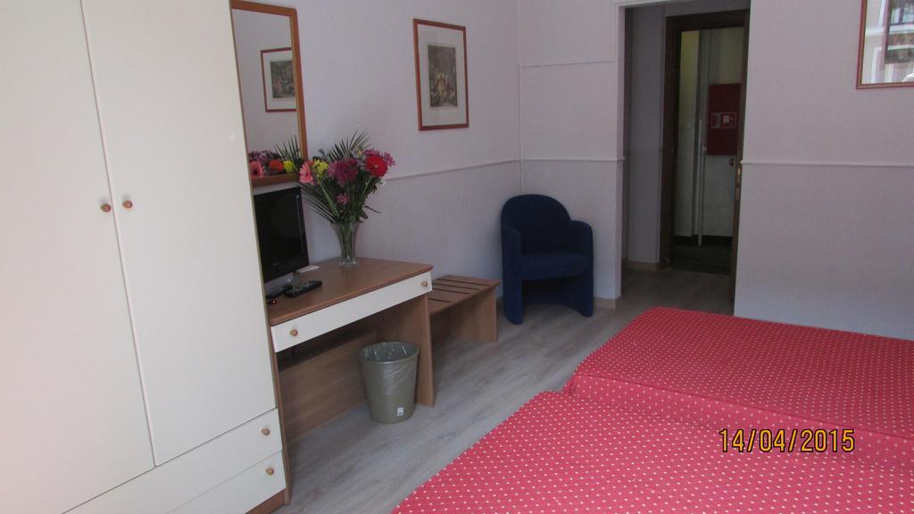 Hotel Johnny Милано Екстериор снимка