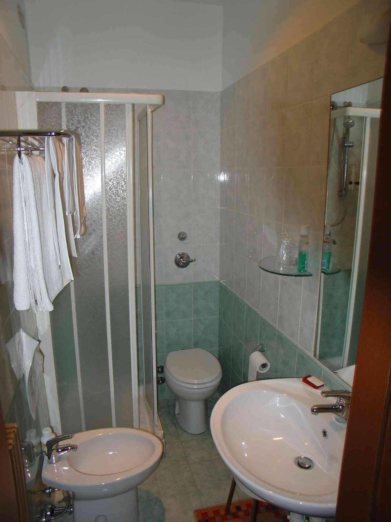 Hotel Johnny Милано Екстериор снимка